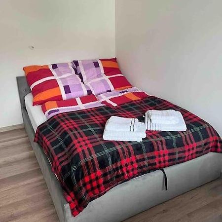 Ferienwohnung Outletcity Metzingen Metzingen  Exterior foto