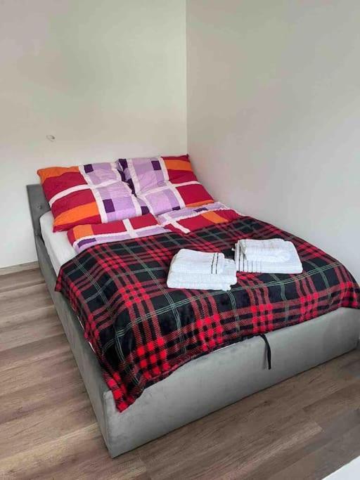 Ferienwohnung Outletcity Metzingen Metzingen  Exterior foto